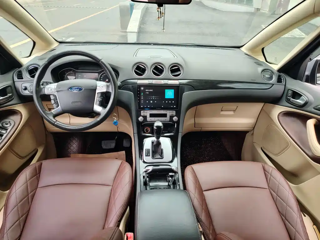 Ford Max — миниатюра 13