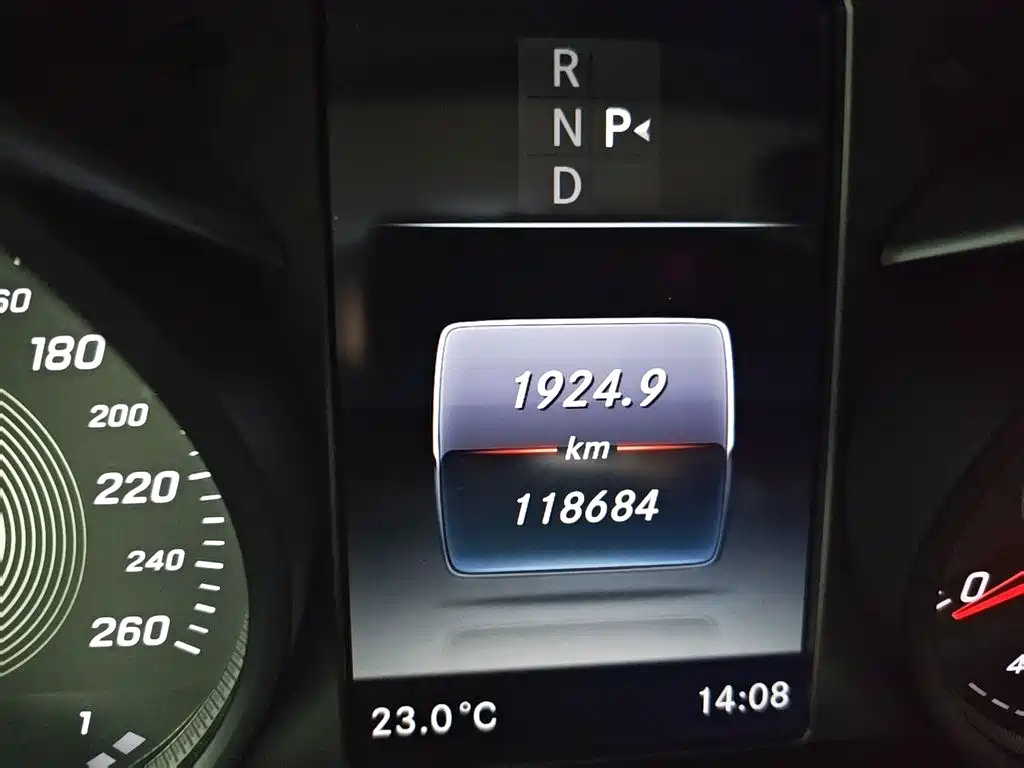 Mercedes-Benz V-Class V 2017 V 260 L Luxury Long Wheelbase