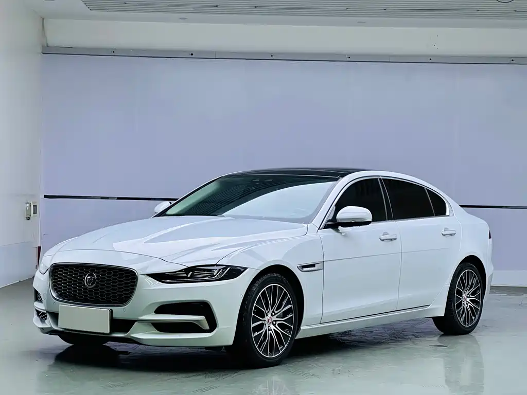 Купить Jaguar XEL