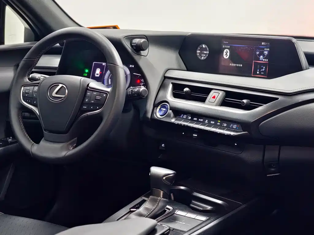 Lexus UX — миниатюра 9