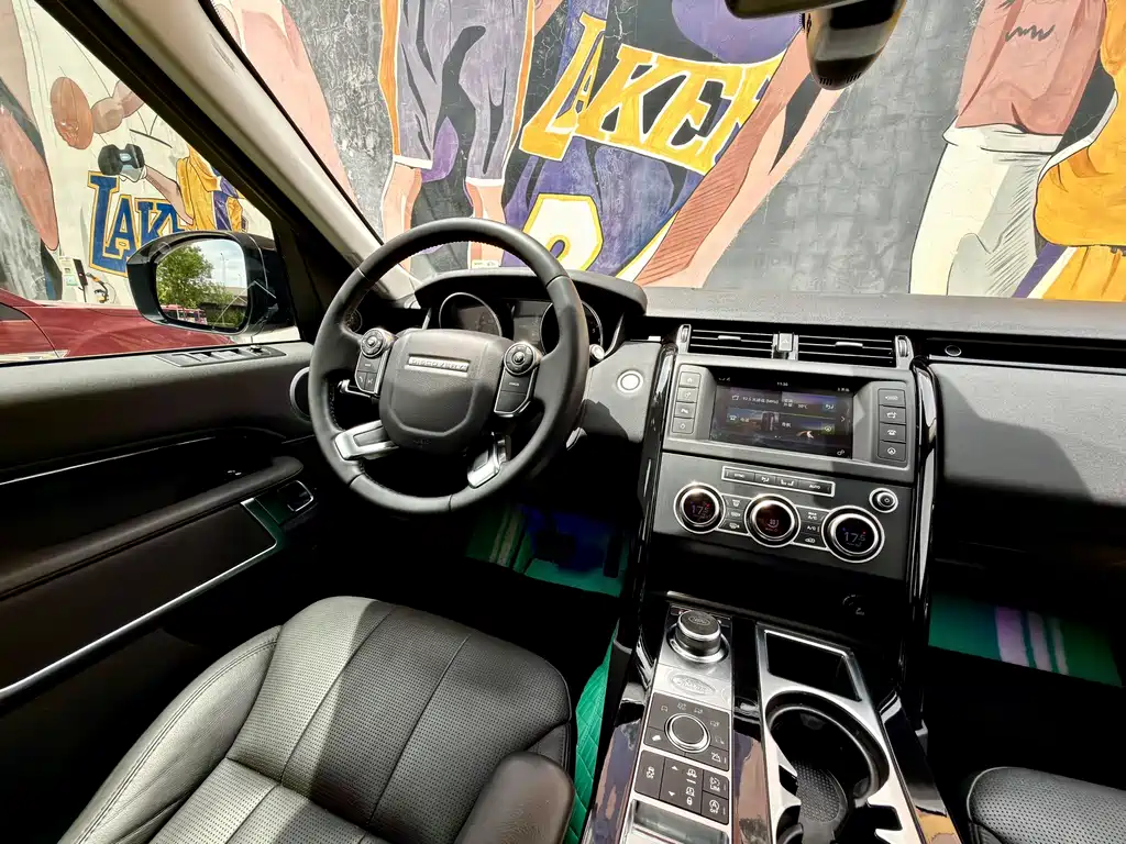 Land Rover Discovery — миниатюра 8