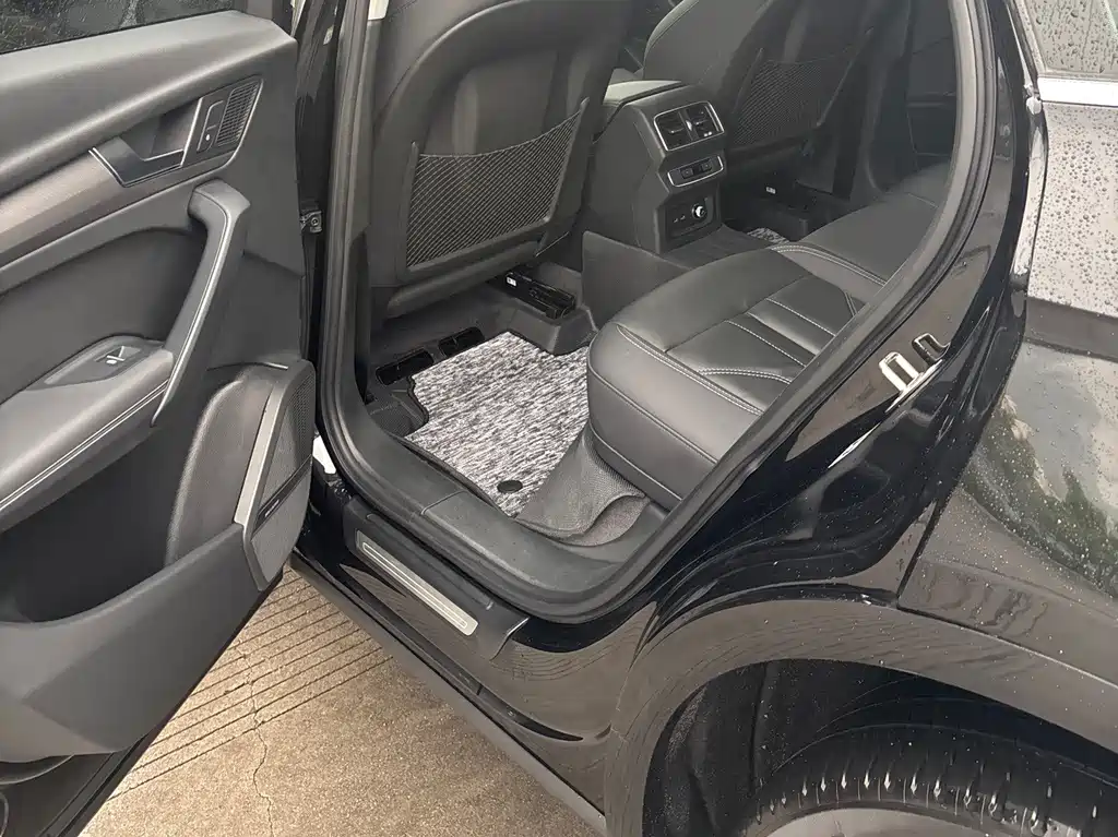 Audi Q5L — миниатюра 11
