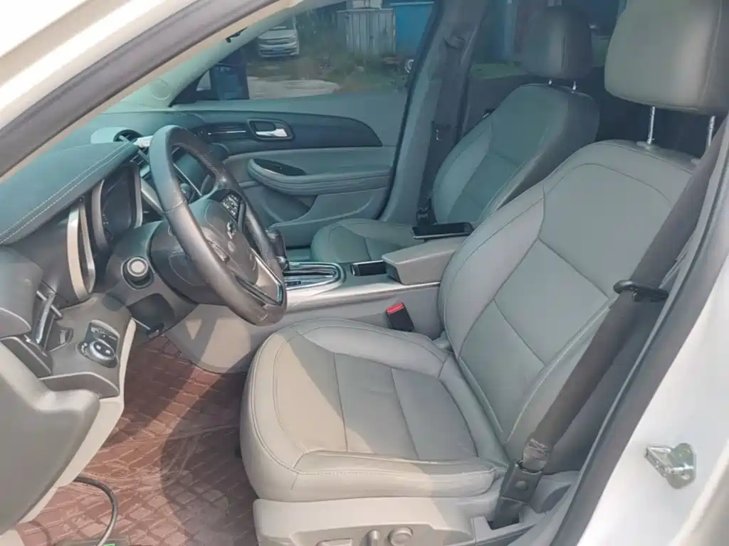 Chevrolet Malibu — миниатюра 15