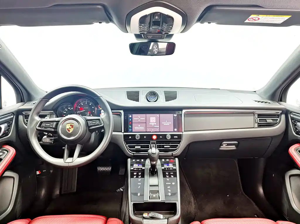 Porsche Macan — миниатюра 12