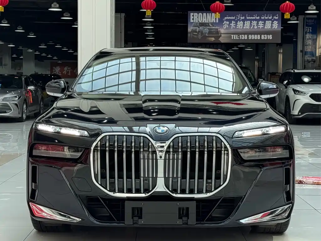 BMW 7 Series — миниатюра 2