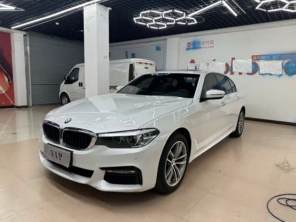 BMW  5 SERIES