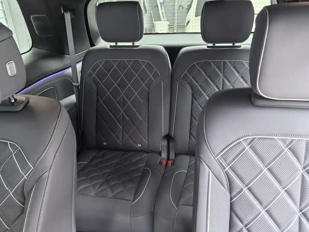 NIO ES8 2026 мест Executive Luxury