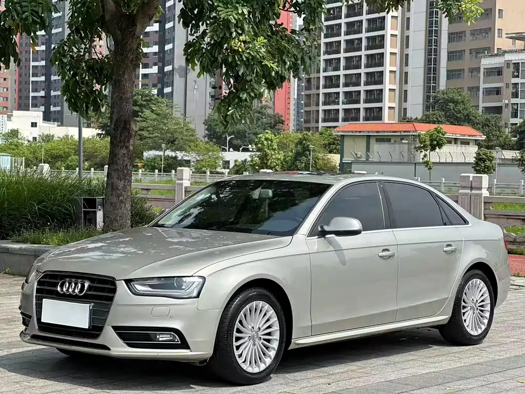 Купить Audi A4L