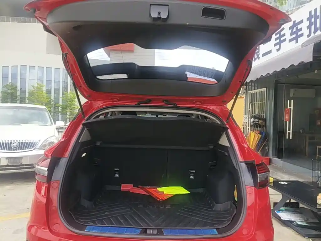 Geely Binyue NEV — миниатюра 19
