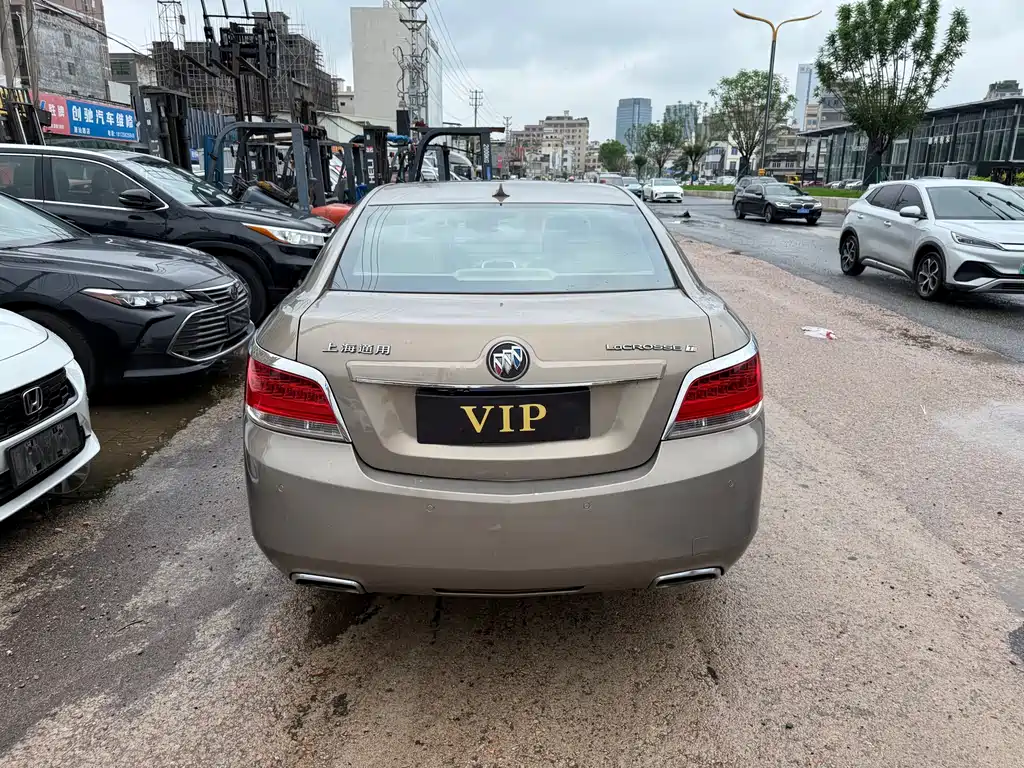 Buick LaCrosse 2.0T Flagship Edition, фото 18