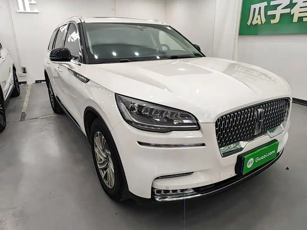 Lincoln Aviator — миниатюра 4