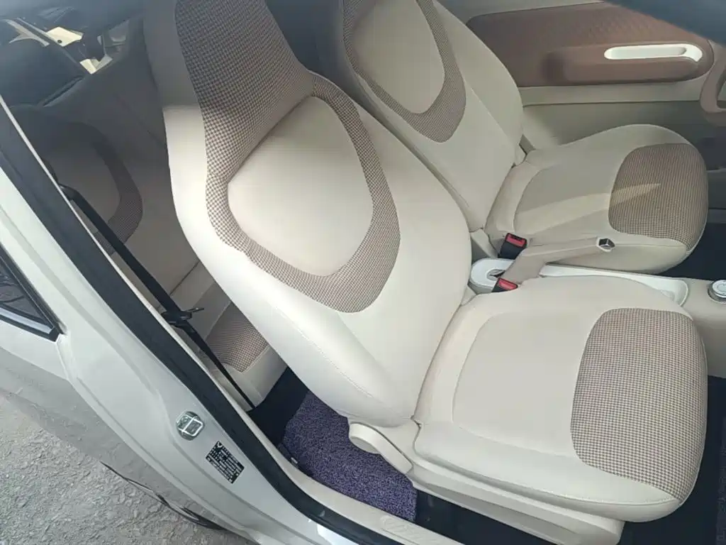 Wuling MINIEV — миниатюра 25