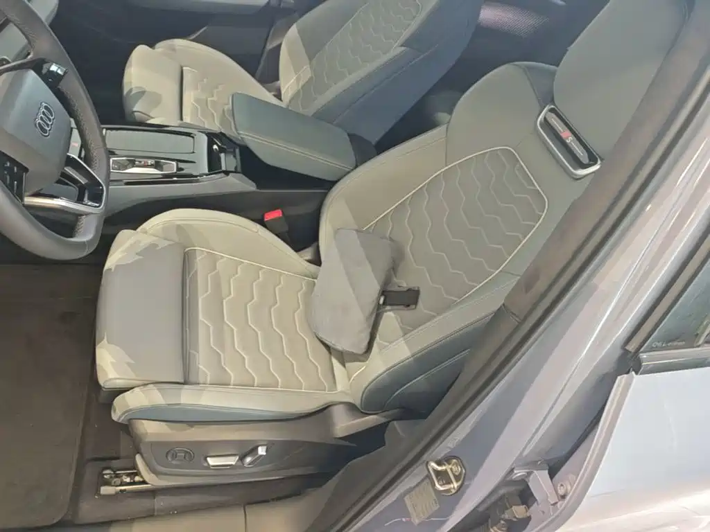Audi Q6L e-tron — миниатюра 15