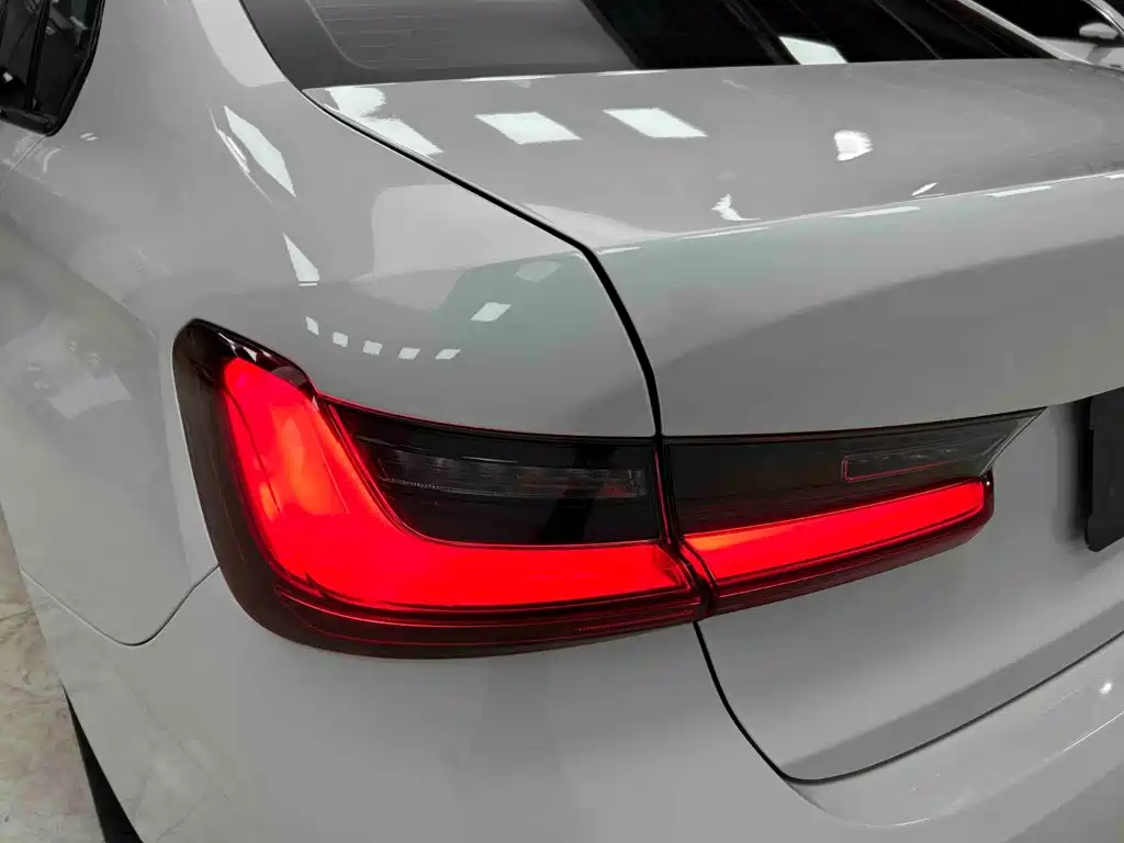 BMW 3 Series — миниатюра 23