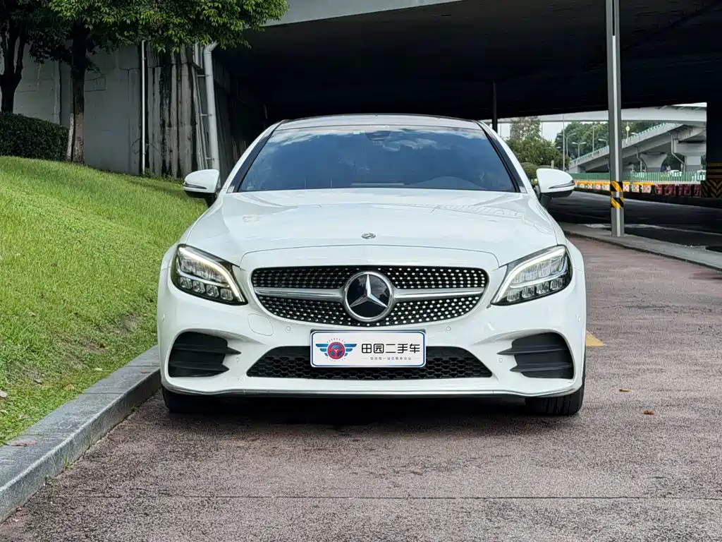 Mercedes-Benz C-Class (Import) — миниатюра 2