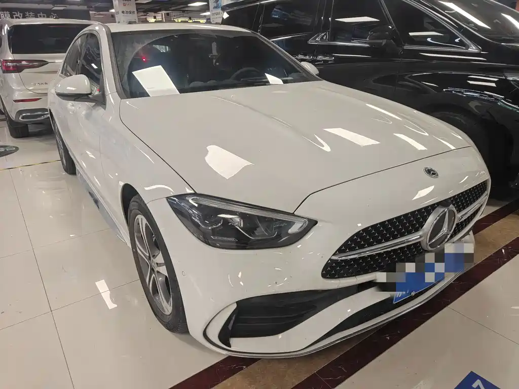 Mercedes-Benz C-Class — миниатюра 8