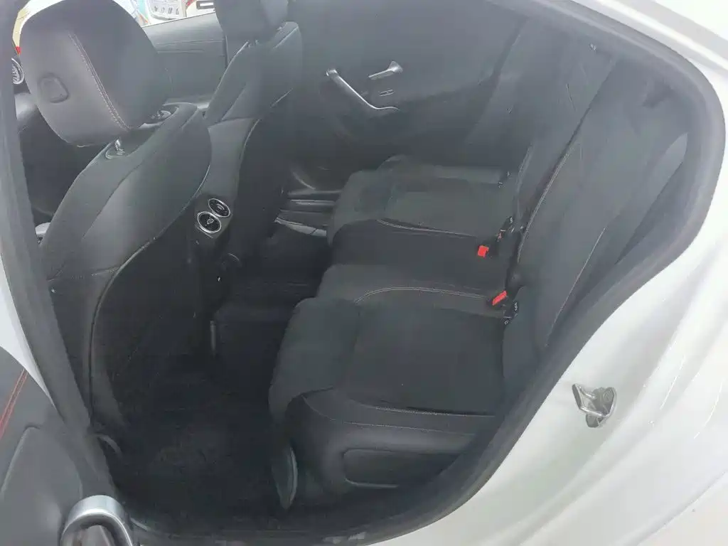 Mercedes-Benz A-Class — миниатюра 17