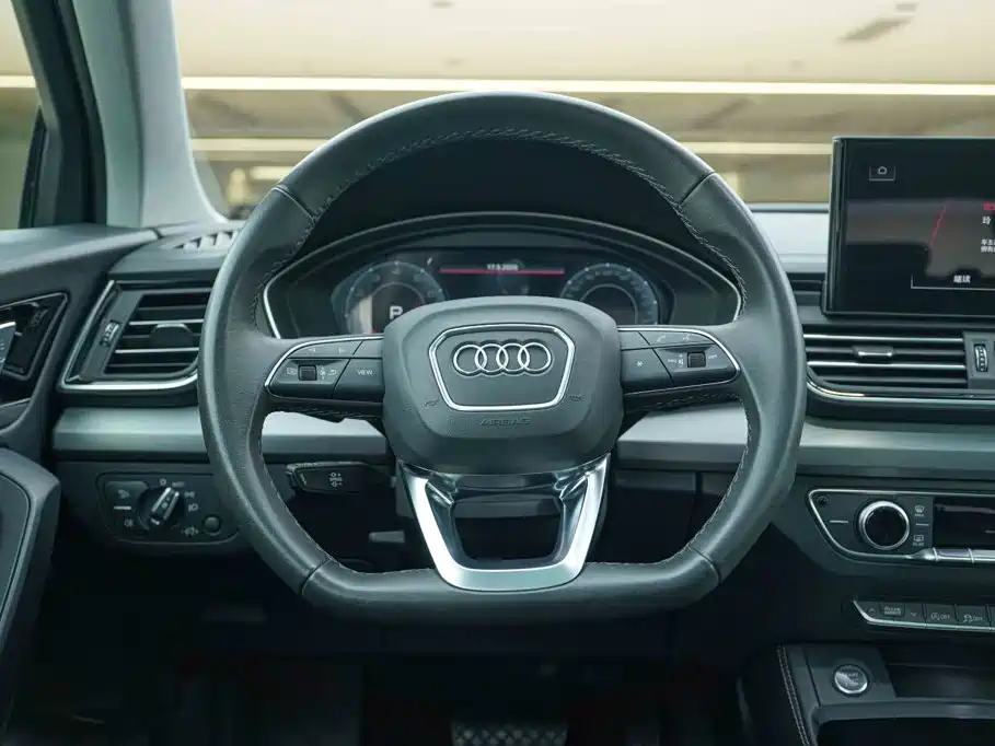 Audi Q5L — миниатюра 15