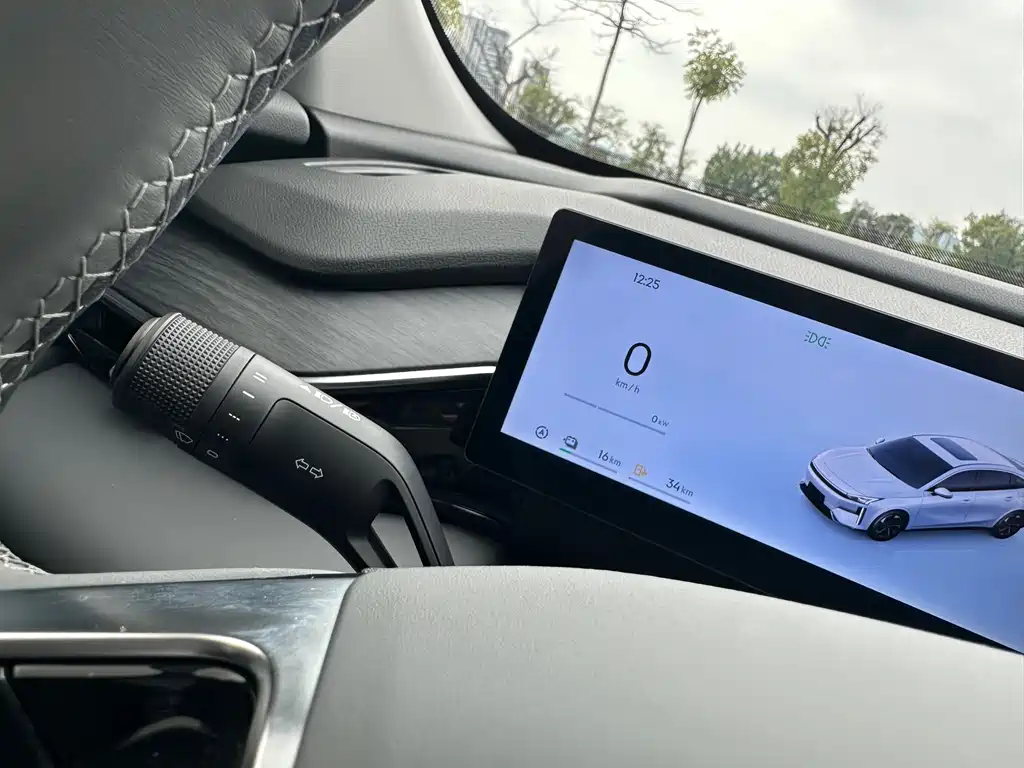 GEELY GALAXY GALAXY L6