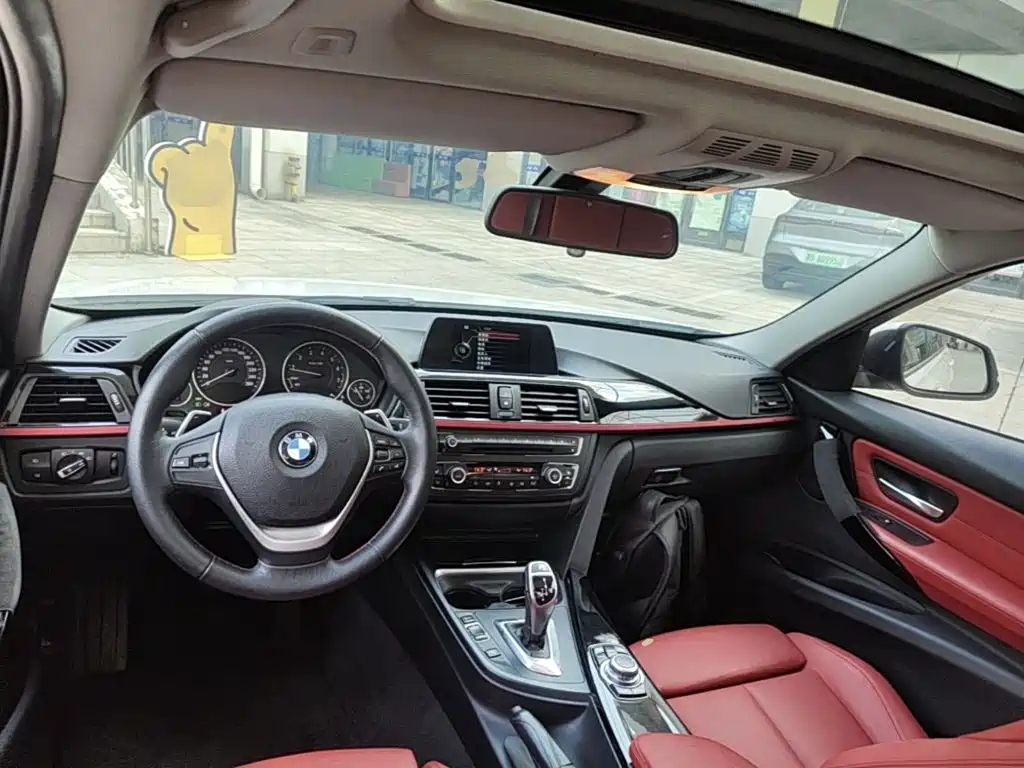 BMW 3 Series — миниатюра 10