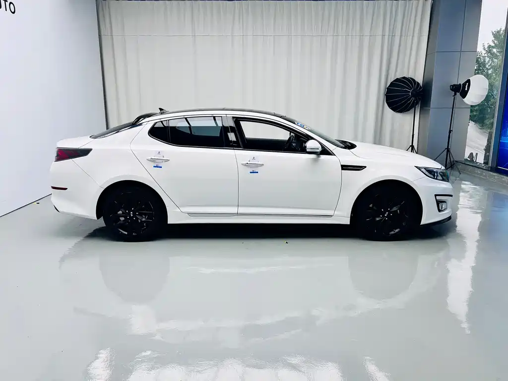 Kia K5 — миниатюра 5