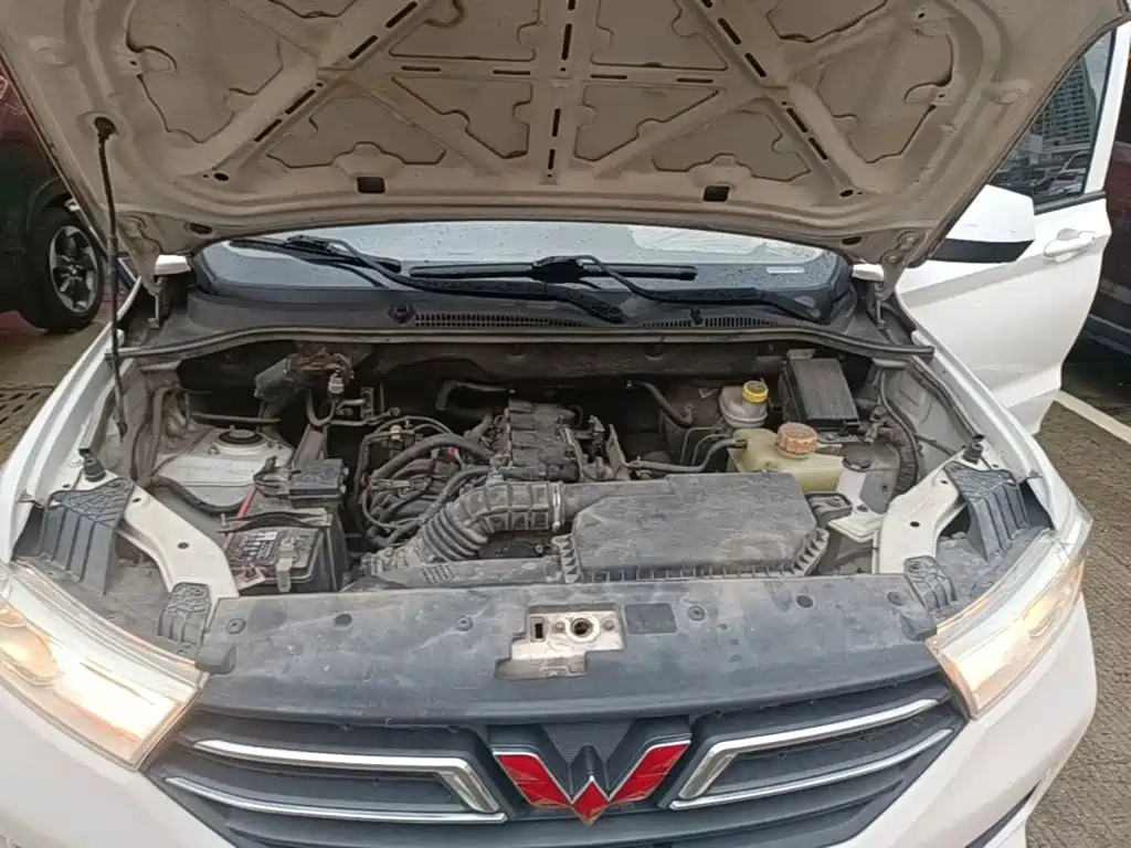 Wuling Hongguang — миниатюра 20