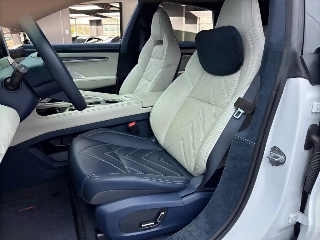 ZEEKR EXTREME KRYPTON 001