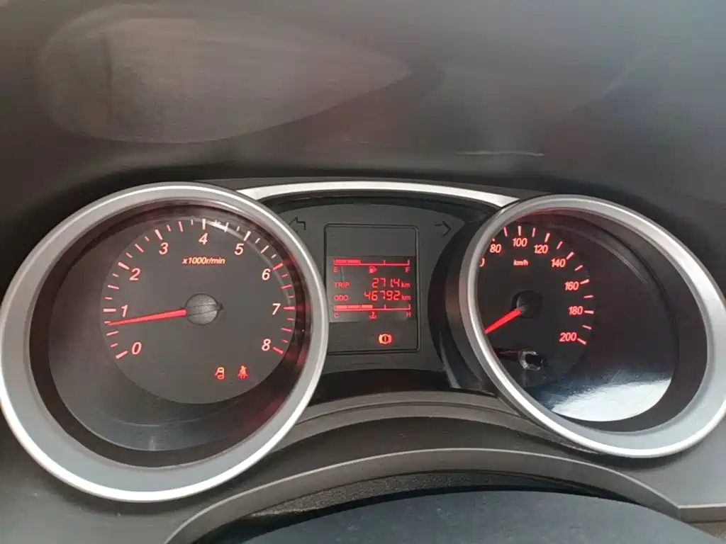 Wuling Hongguang — миниатюра 12