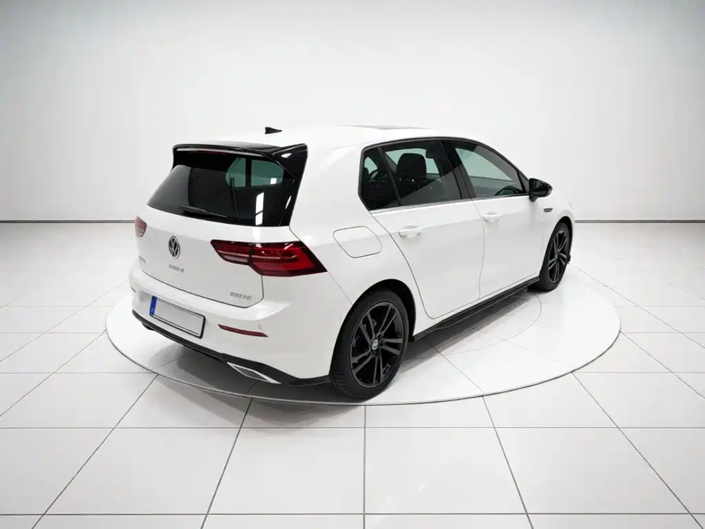Volkswagen Golf — миниатюра 4