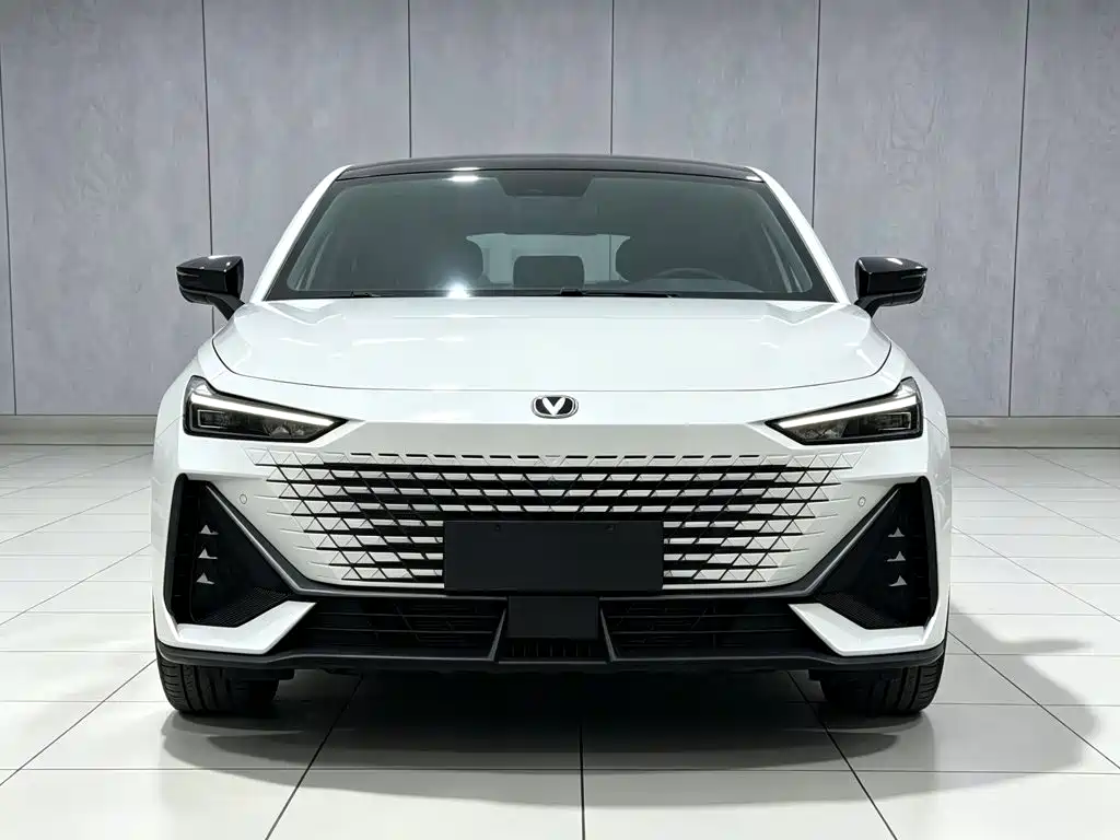 Changan UNI-V — миниатюра 2