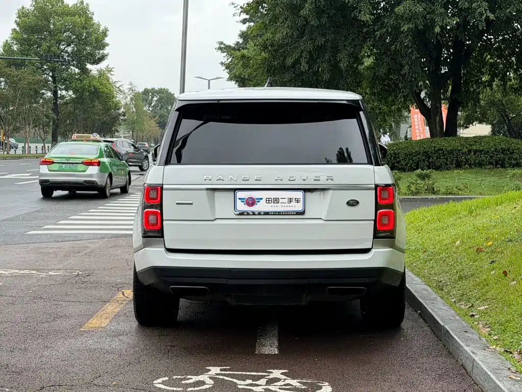 Land Rover Range Rover — миниатюра 5