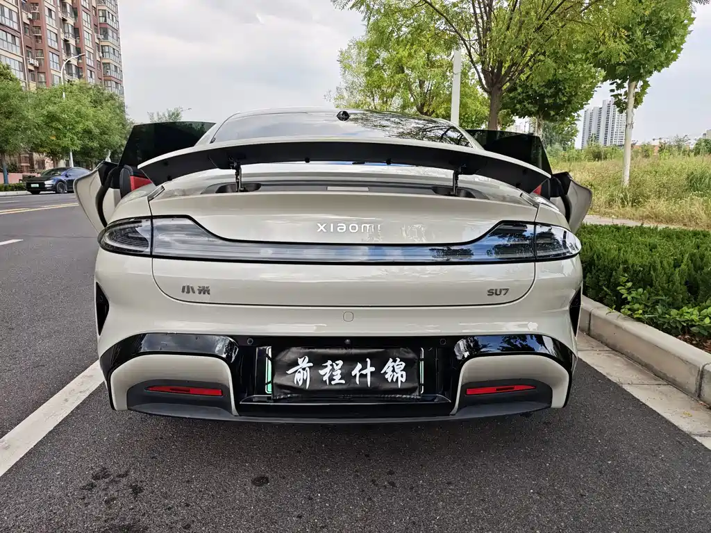 Xiaomi SU7 — миниатюра 12