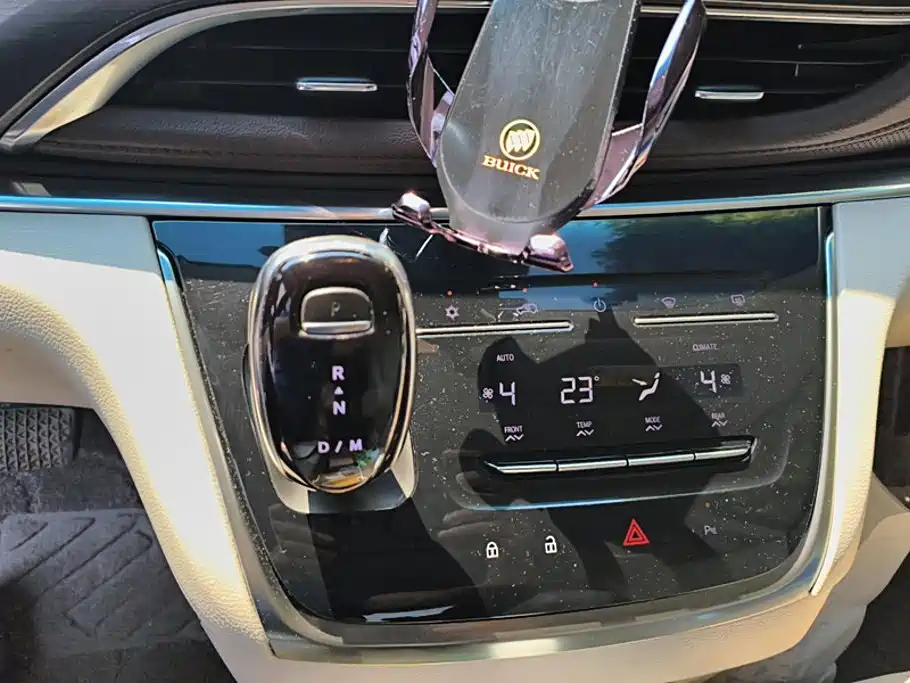 Buick GL8 — миниатюра 16