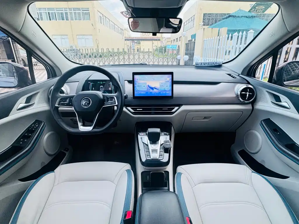 BYD Yuan Pro — миниатюра 17