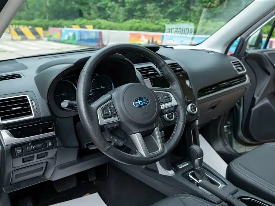 Subaru Forester 2018 2.5i Luxury EyeSight
