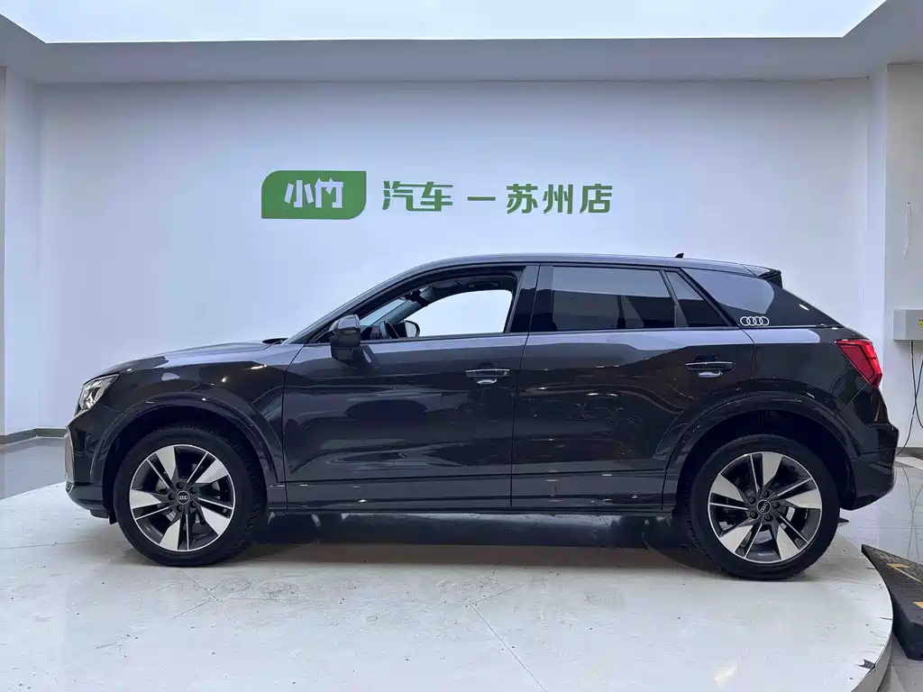 Audi Q2L 2022 35 TFSI Fashion