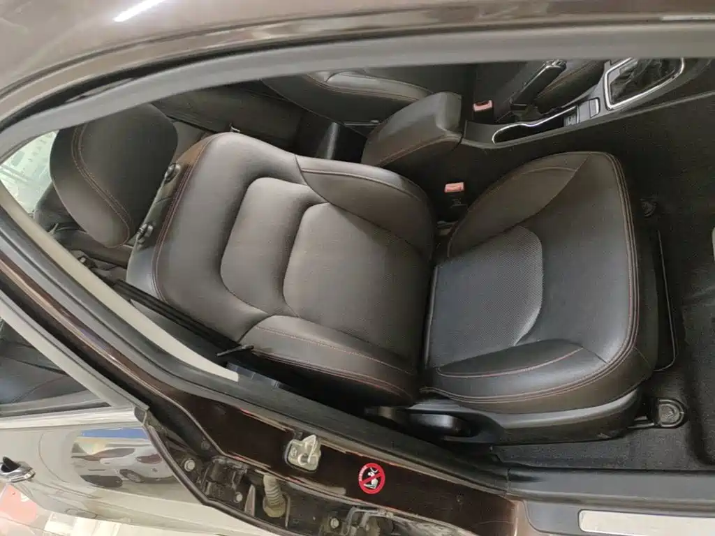 Geely Emgrand — миниатюра 25
