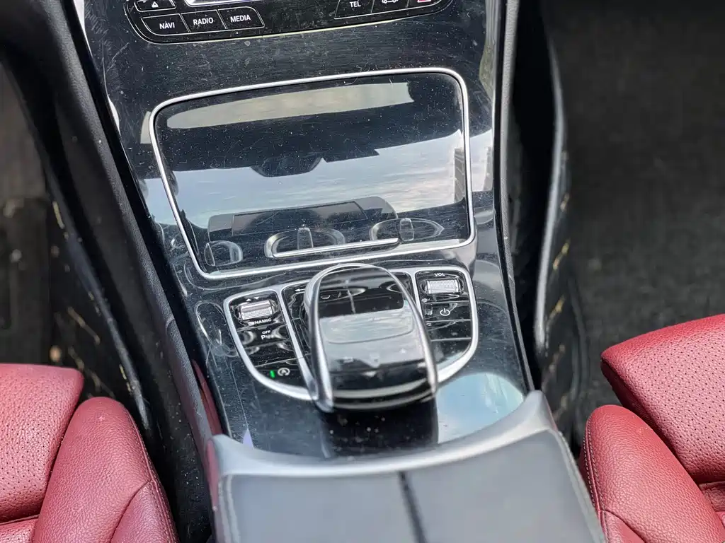 Mercedes-Benz C-Class — миниатюра 17