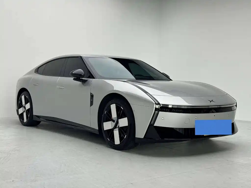 XPeng P7 — миниатюра 3