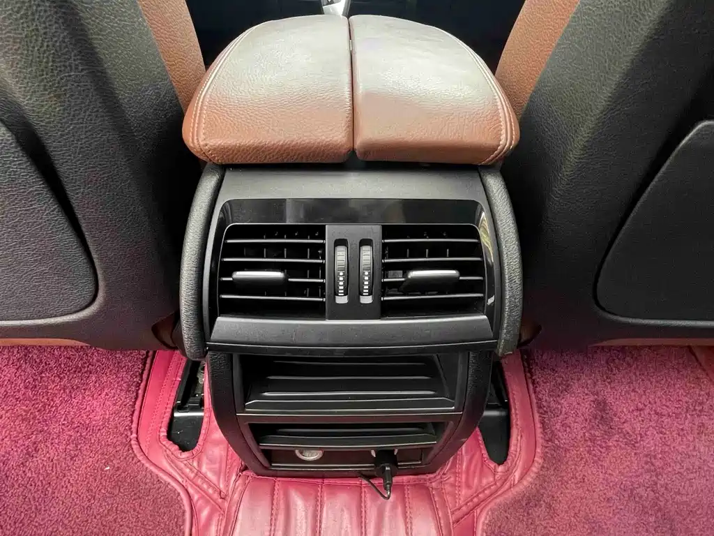 BMW X5 (Import) — миниатюра 17