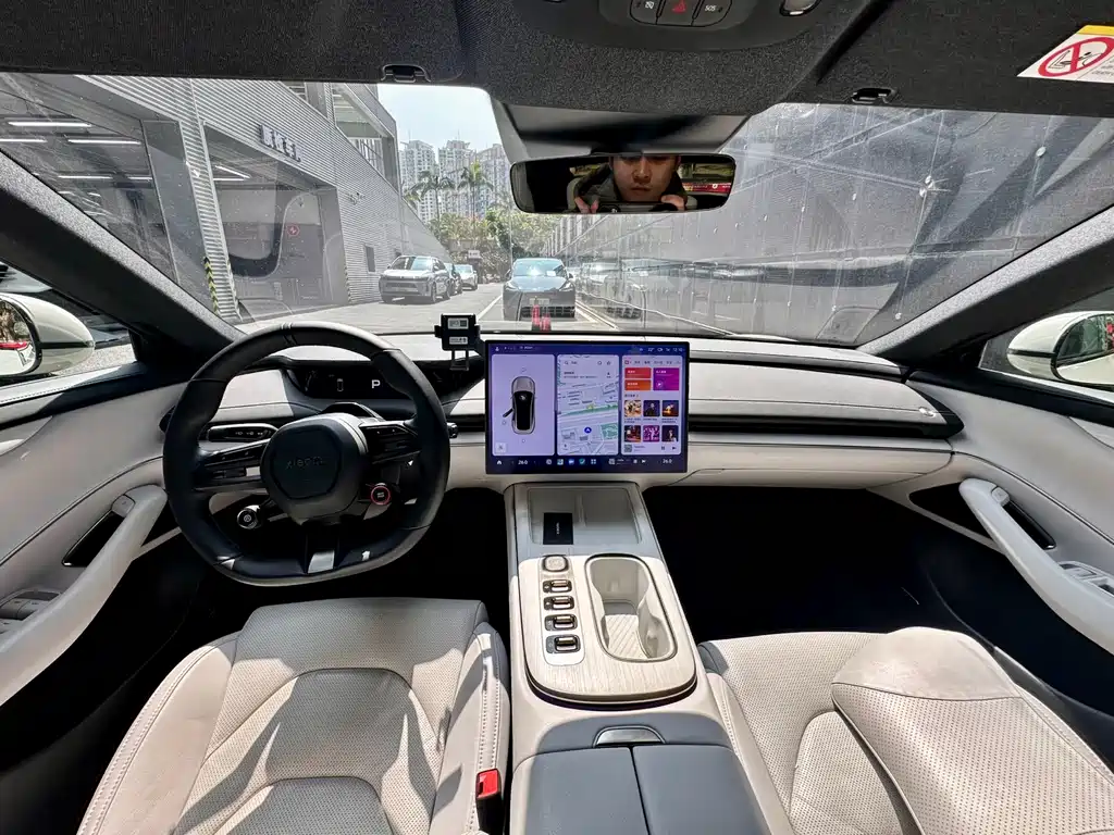 XIAOMI CAR XIAOMI SU7