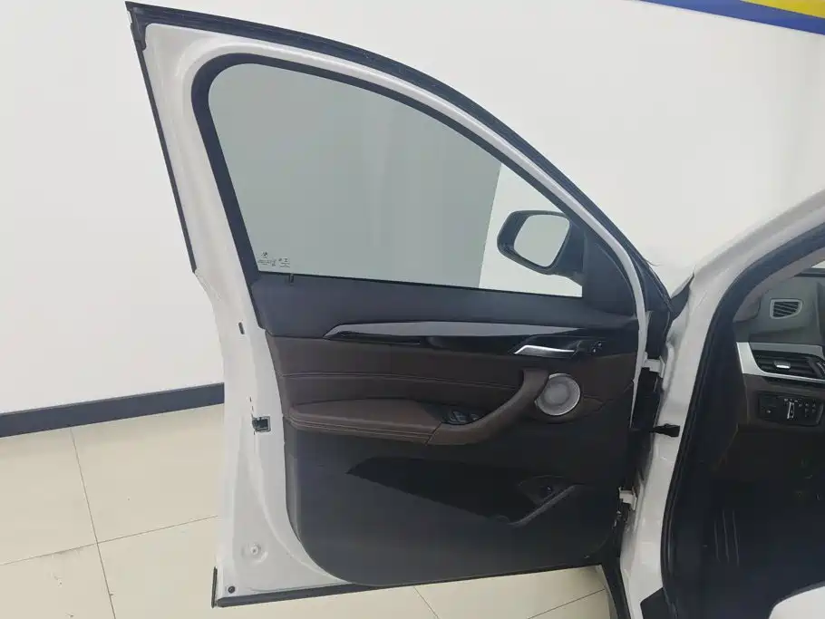 BMW X1 — миниатюра 7