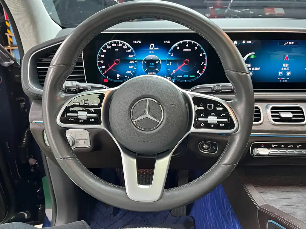 Mercedes-Benz GLE (Import) — миниатюра 11
