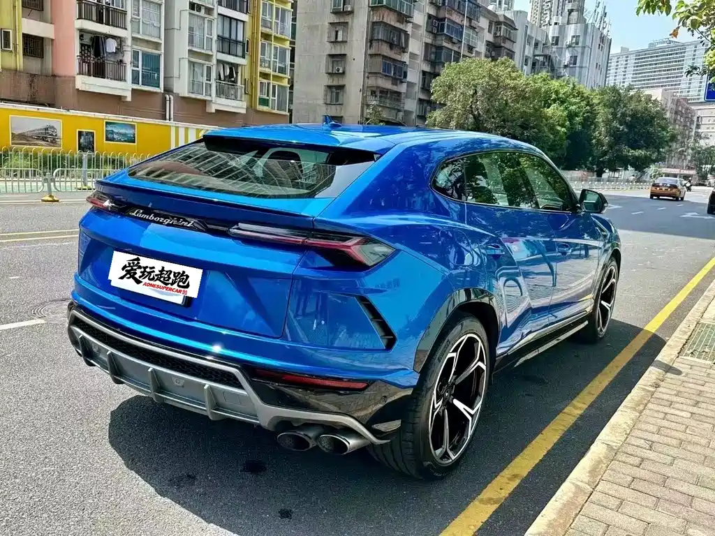 Lamborghini Urus 2021 4.0T V8