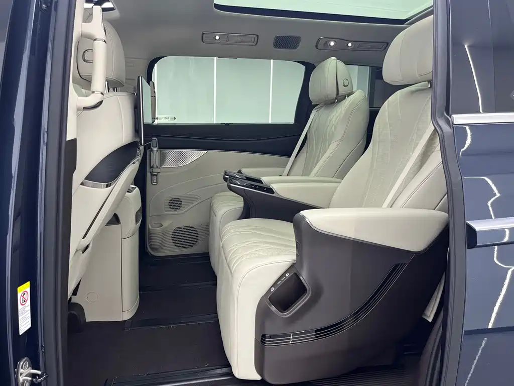 Denza D9 2025 DM-i Smart Drive 1020 Flagship