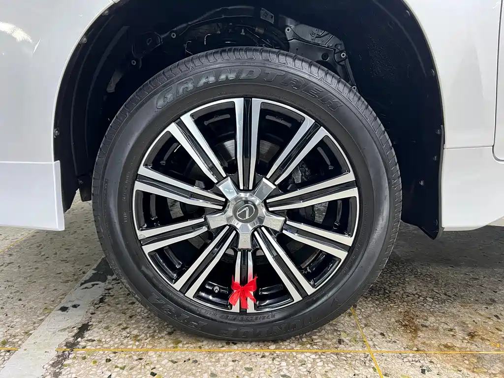 Lexus LX — фотографии объявления, Фото 13