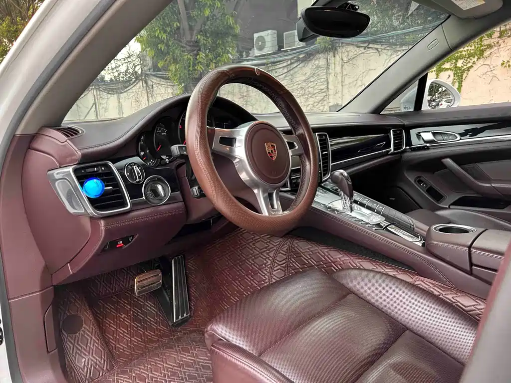 Porsche Panamera — миниатюра 9