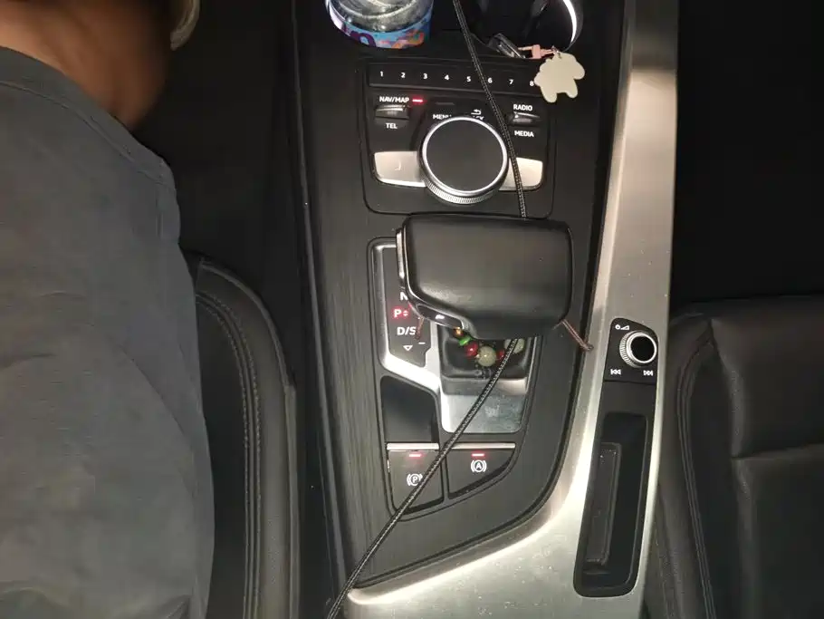 Audi A4L — миниатюра 16