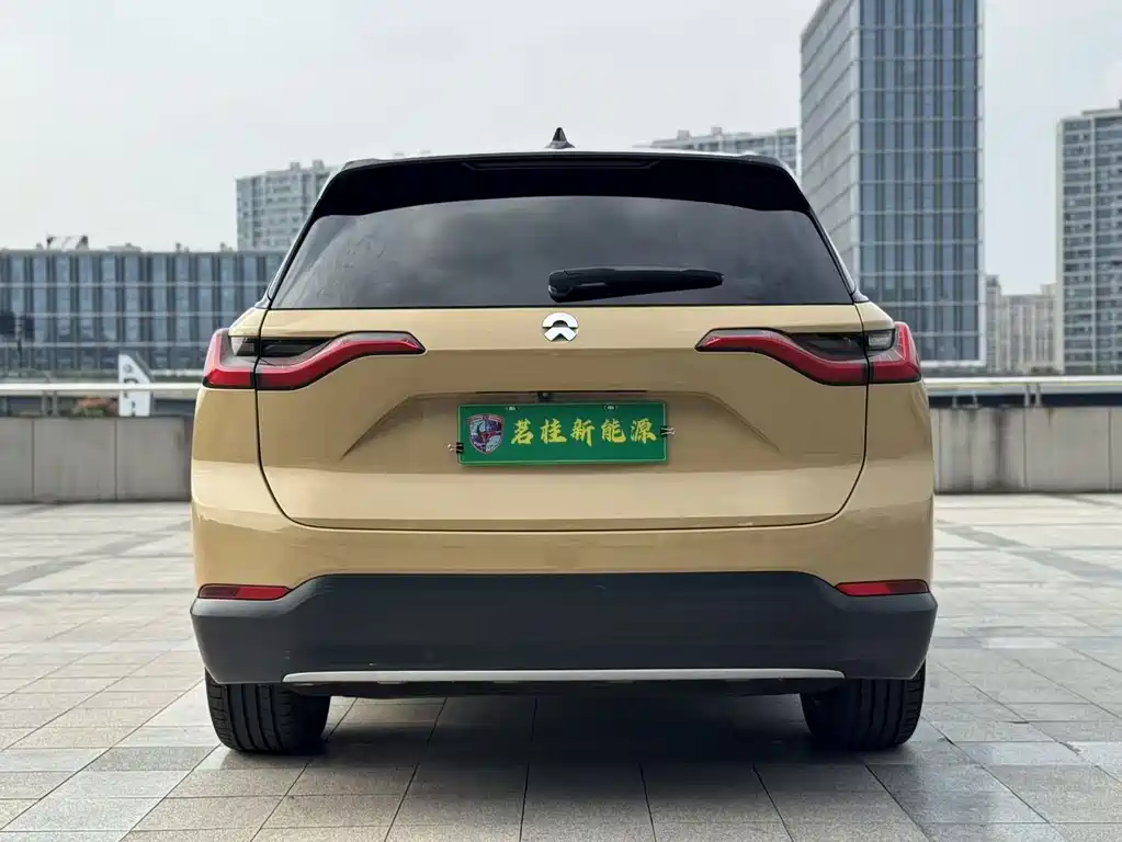 NIO ES8 — миниатюра 5