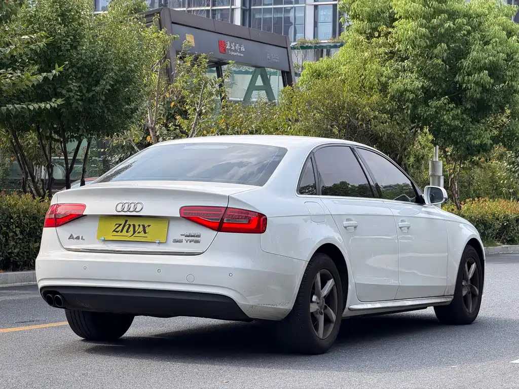 Audi A4L — миниатюра 7